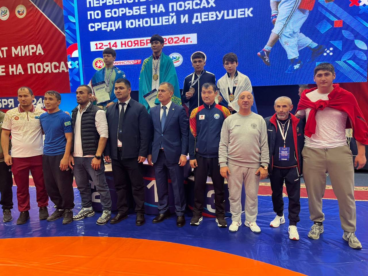 По итогам чемпионата и первенств мира по борьбе на поясах в Казани сборная КЧР заработала 10 медалей