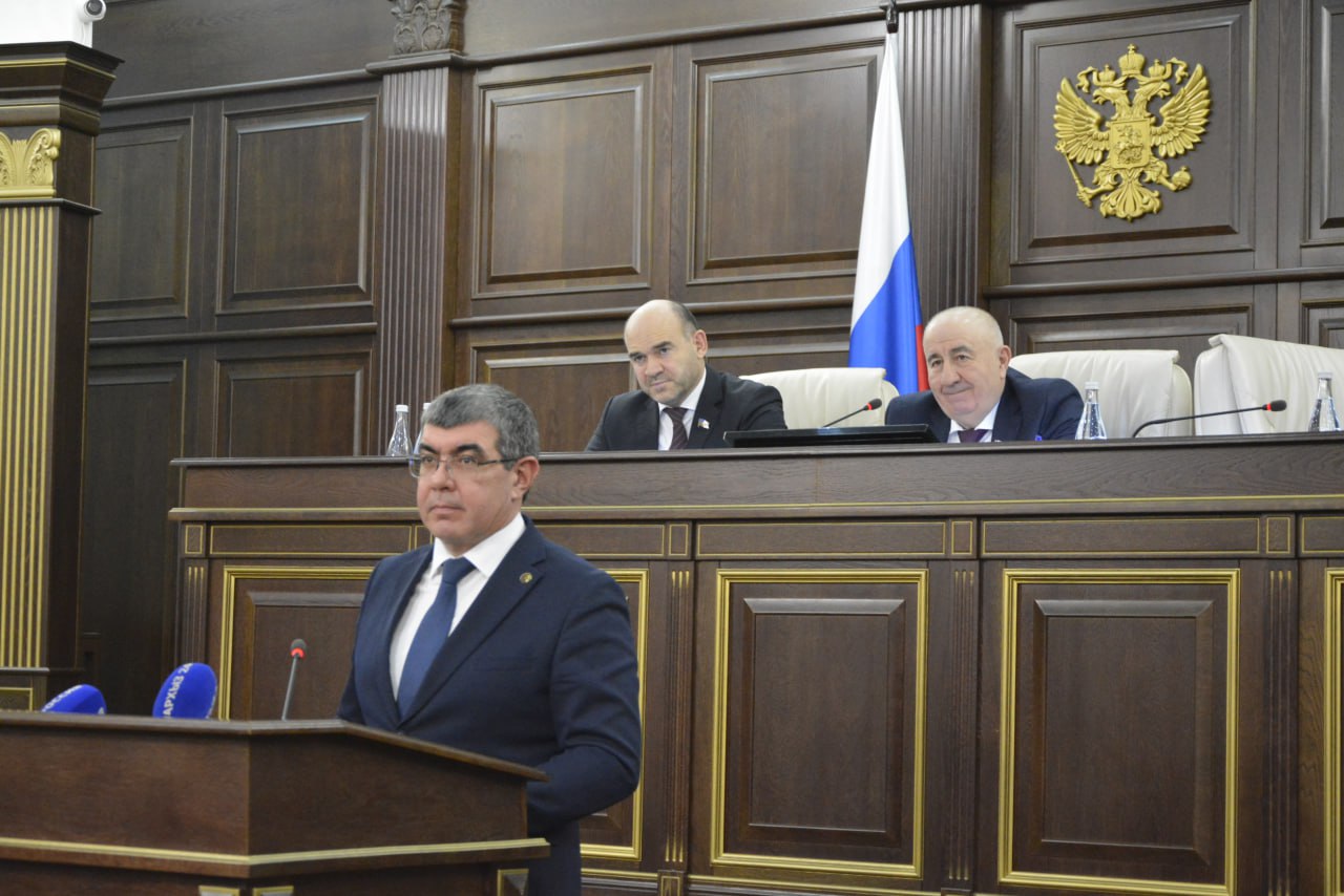 В Парламенте КЧР поддержали инициативу увеличение бюджетных ассигнований на приобретение жилых помещений детям-сиротам