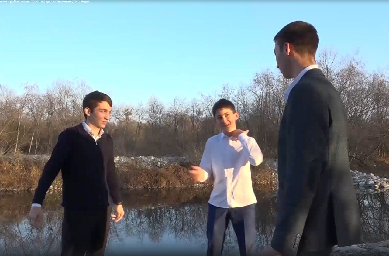 Юные герои из Карачаево-Черкесии спасли детей, провалившихся под лед