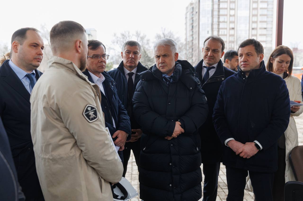 В Карачаево-Черкесии обсудили строительство нового драмтеатра и капремонт больницы