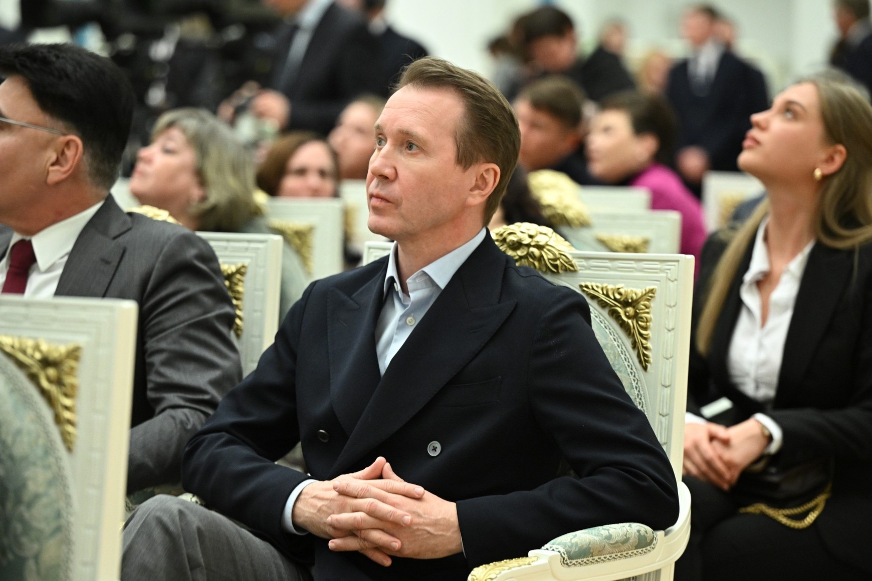 Евгений Миронов попросил Владимира Путина поддержать театральный фестиваль «Вершина» с участием Карачаево-Черкесии