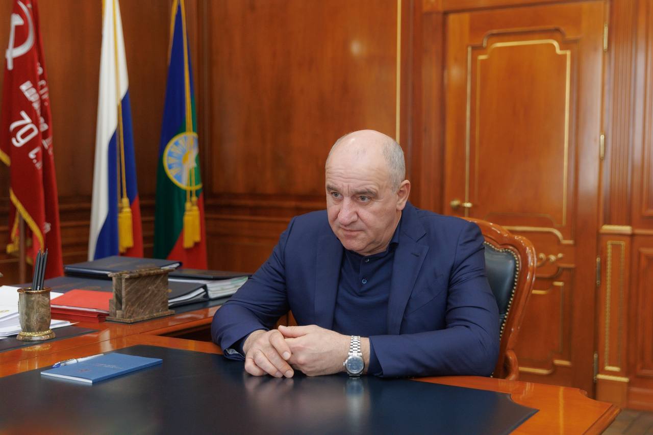 Рашид Темрезов: Карачаево-Черкесия перечисляет часть зарплат чиновников в помощь пострадавшему Дагестану