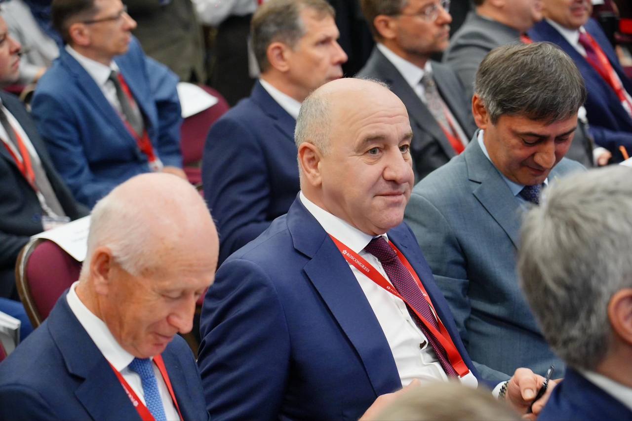 Рашид Темрезов обсудил инвестиционный климат на панельной сессии ПМЭФ с участием Новака и Решетникова
