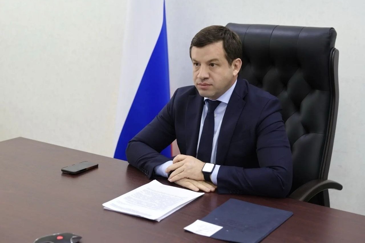 Мурат Аргунов взял на контроль ремонт дороги в Учкекене