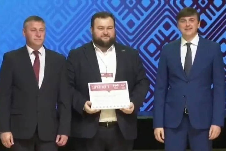 Педагог из КЧР вошел в топ-20 конкурса «Учитель года России — 2026»