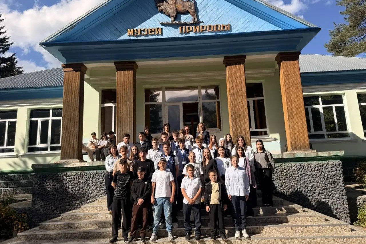 Школы Новой Теберды и Красного Луча подписали соглашение о сотрудничестве